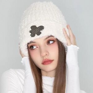 Cold Sugar Designer Ivory White Fuzzy Teddy Beanie, OS
